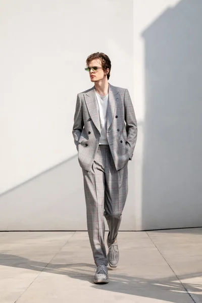 Look 5